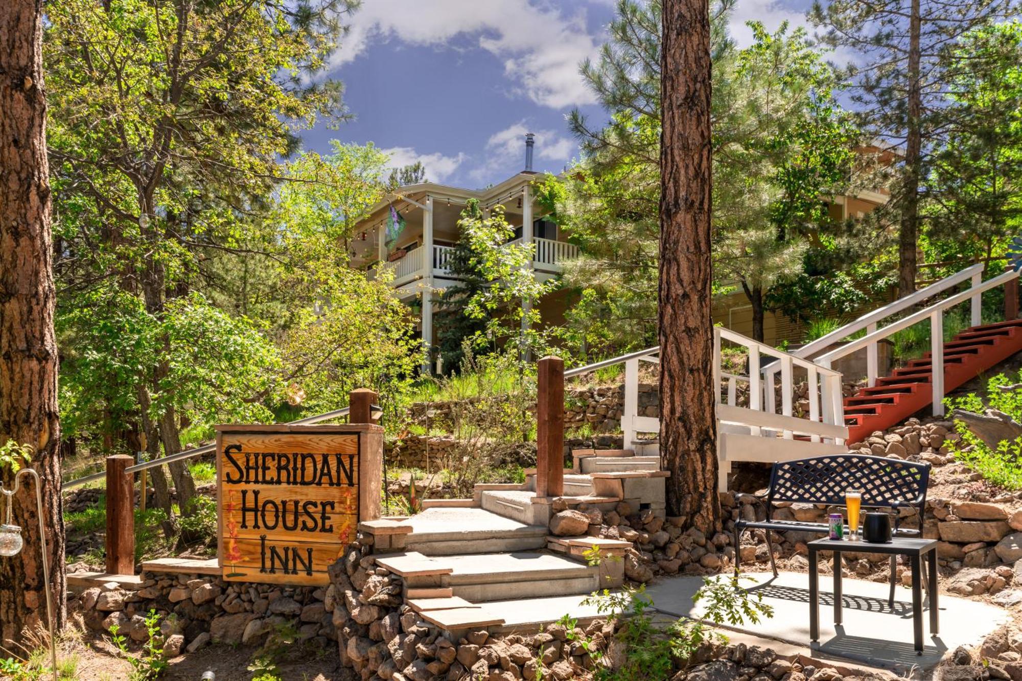Sheridan House Inn- Adult Only Accommodation Williams Esterno foto